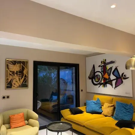 Holiday home Salamandre
